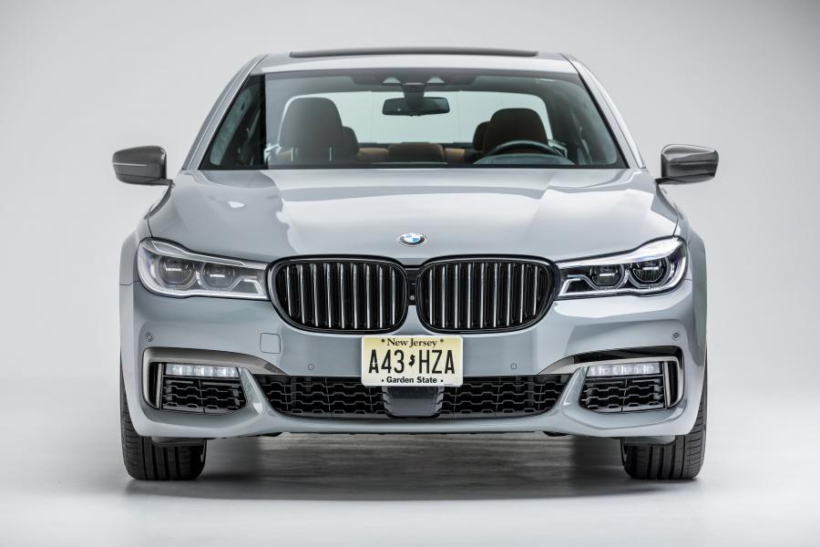  BMW 750i xDrive M Sport (G11) 2016 года  (NA) (фото 6 из 47)
